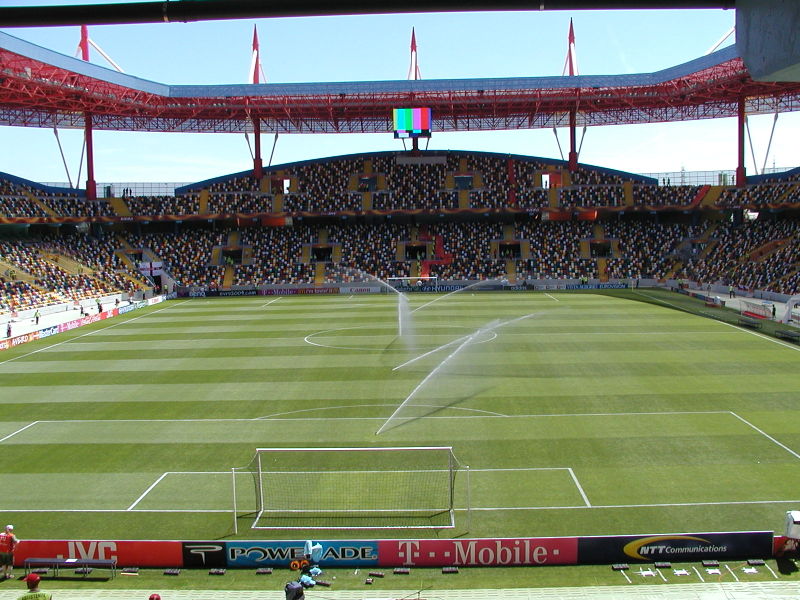 File:Estadio Municipal de Aveiro2004interier.jpg