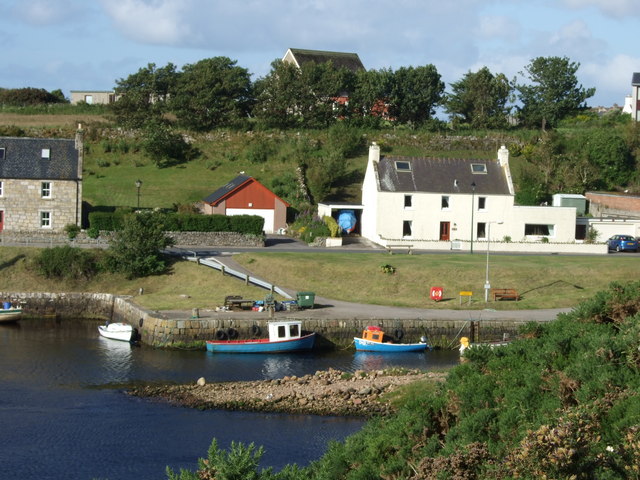 File:Harbour Road, Brora - geograph.org.uk - 486882.jpg