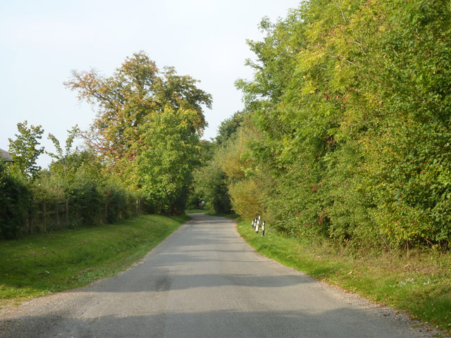 File:Howard's Lane, Cardinal's Green - geograph.org.uk - 5640746.jpg