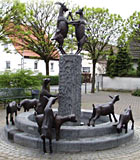 File:Obernauer Geißenbrunnen.jpg