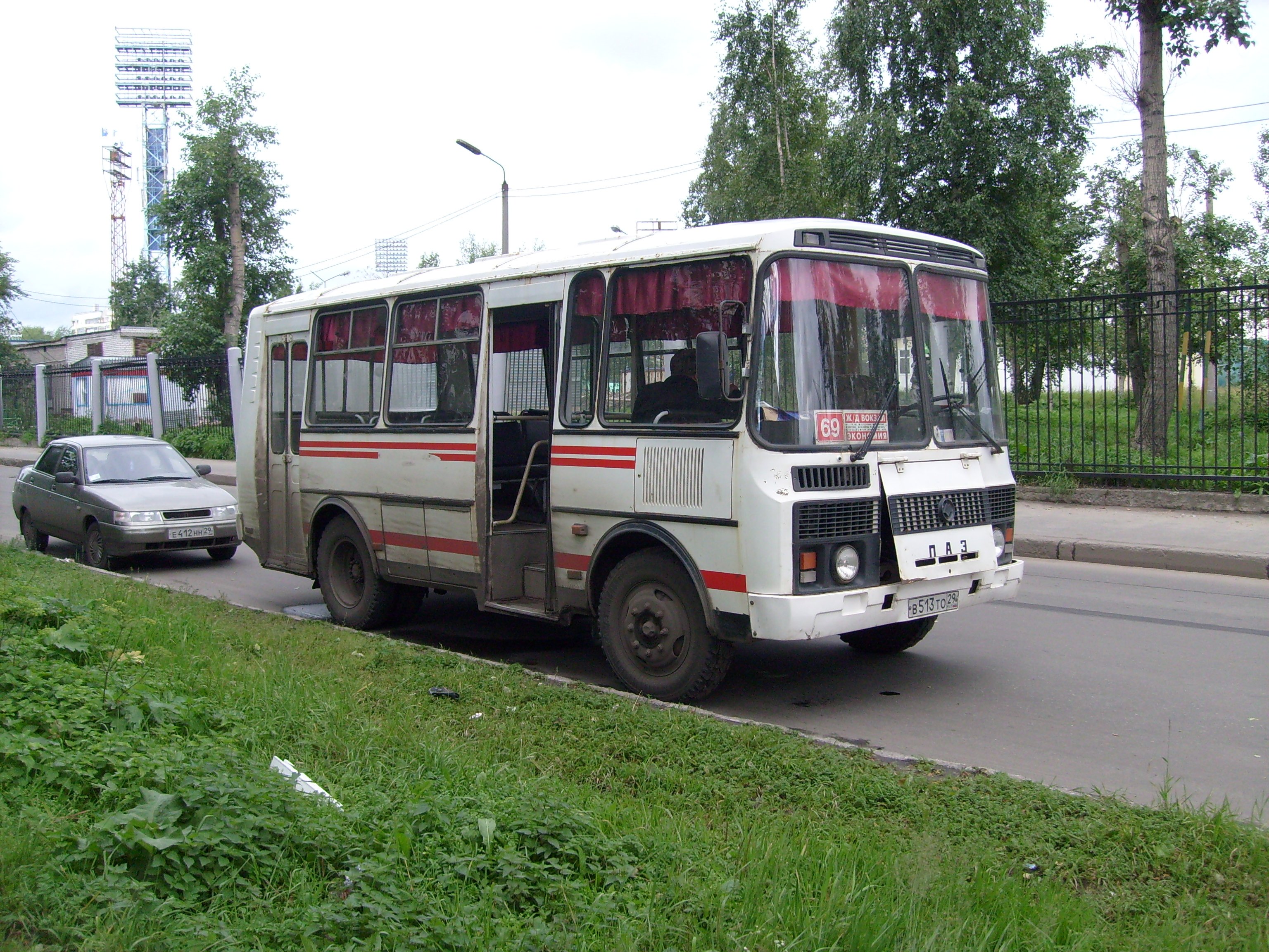 Паз автобус работа. ПАЗ 3205. ПАЗ 32053 И ПАЗ 32054. ПАЗ 3205 fotobus. Автобус ПАЗ 32054 ПАЗ 32053.