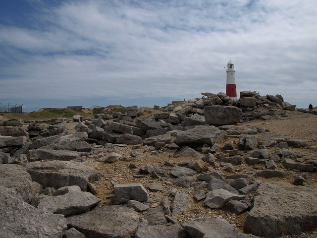 File:Portland Bill Lighthouse from Pulpit Rock - geograph.org.uk - 1366936.jpg