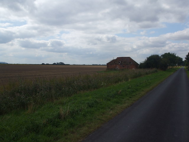 File:Provence Gate and Ings Lane - geograph.org.uk - 1466183.jpg