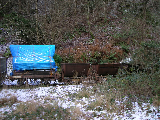 File:Rusting quarry trucks - geograph.org.uk - 1636419.jpg