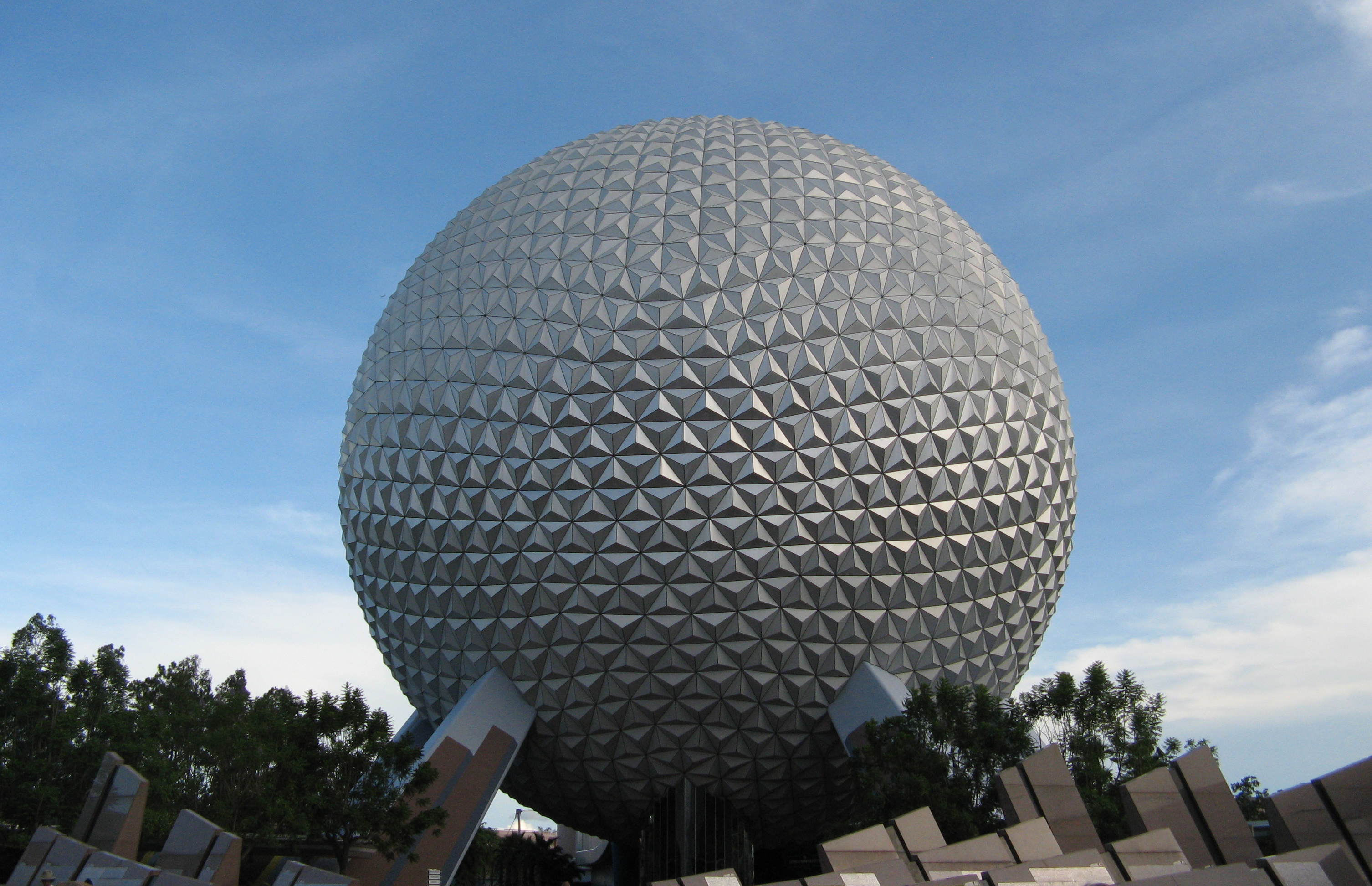 File:Spaceship Earth at  - Wikimedia Commons