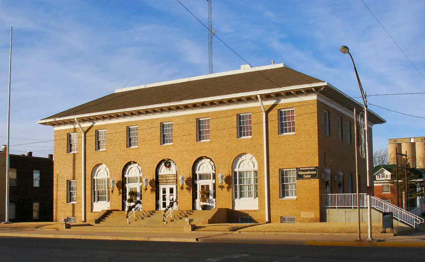 Photo of Woodward Federal Courthouse and Post Office