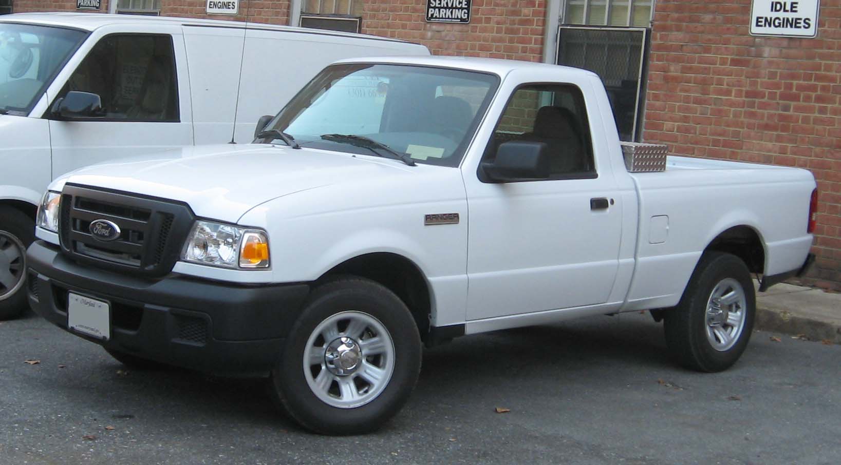 white ford ranger