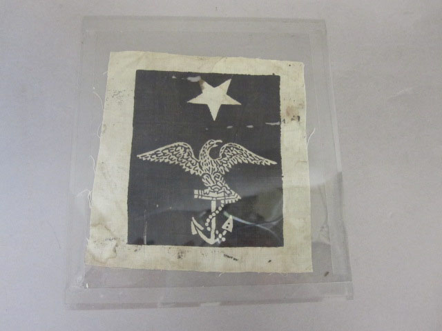 File:80-183-A Uniform , Rating Badge, Line Petty Officer.jpg
