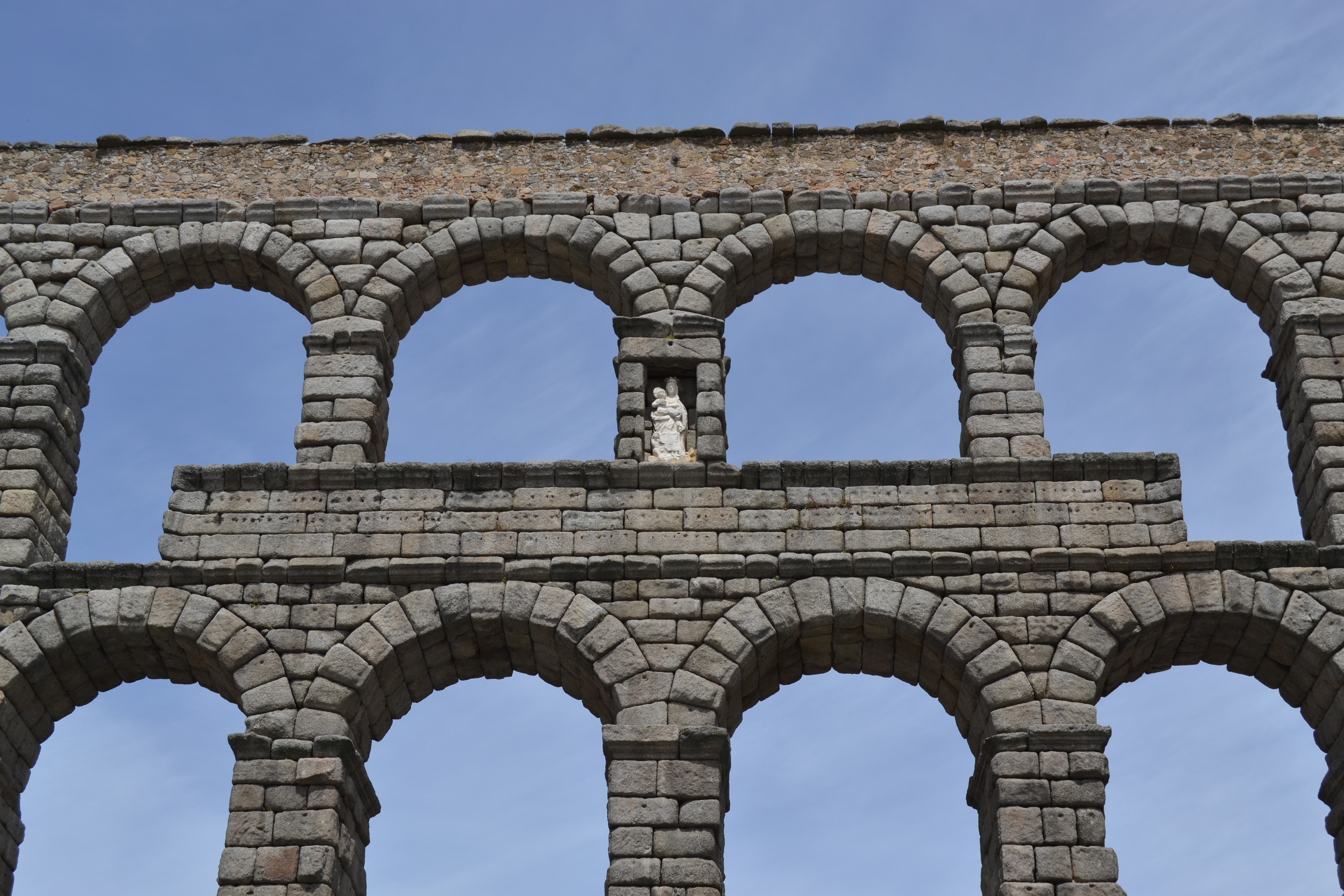 Como funciona un acueducto romano