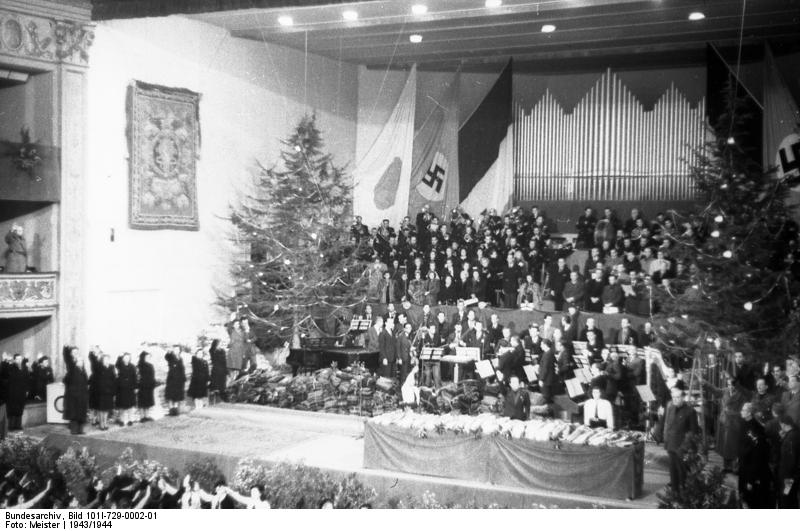 File:Bundesarchiv Bild 101I-729-0002-01, Italien, Weihnachtsfeier.jpg