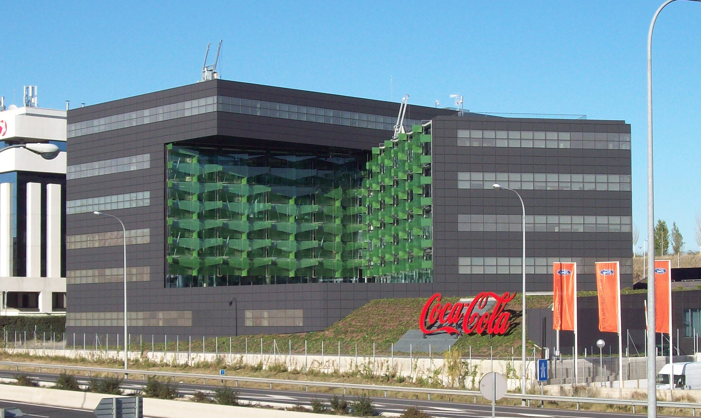 File:Coca-Cola offices (Madrid, Spain)  - Wikipedia