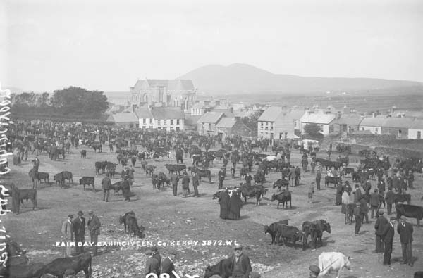 File:Fair Day, Cahirciveen, Kerry (5263125171).jpg