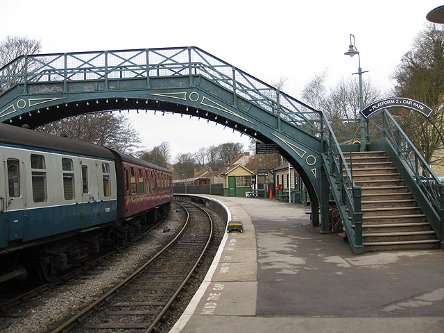 File:Footbridge, Pickering Station - geograph.org.uk - 1777267.jpg