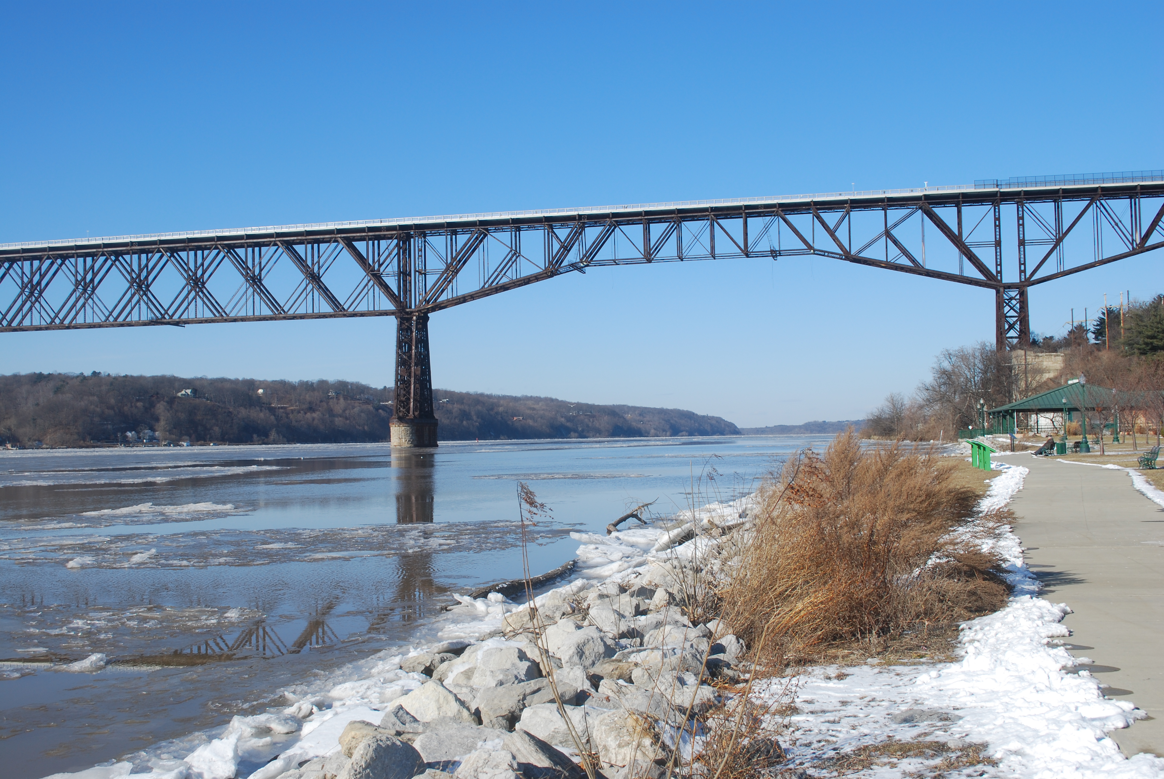 Poughkeepsie Park in Winter