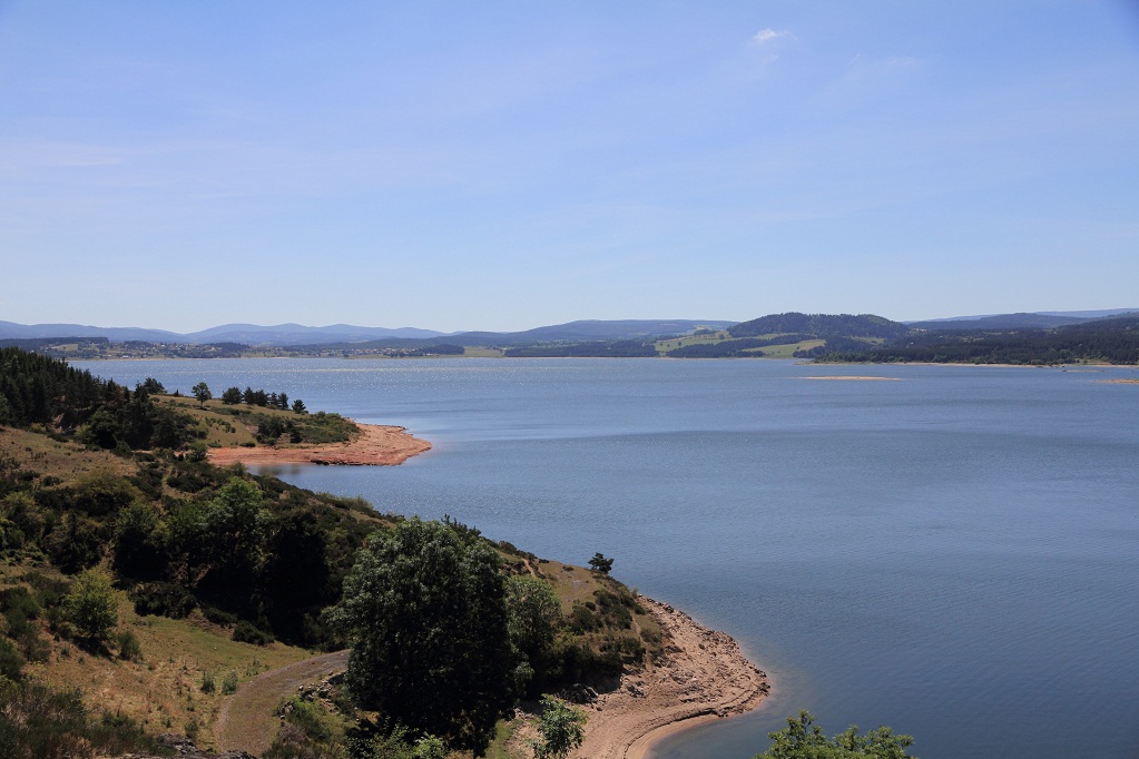 LAC DE NAUSSAC  France Occitanie Lozère Naussac-Fontanes 48300