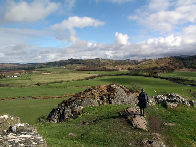 File:Looking NE from the summit of Dunadd Fort - geograph.org.uk - 2215.jpg