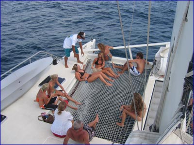 File:Marlin del rey guests relaxing and being served by the crew.jpg