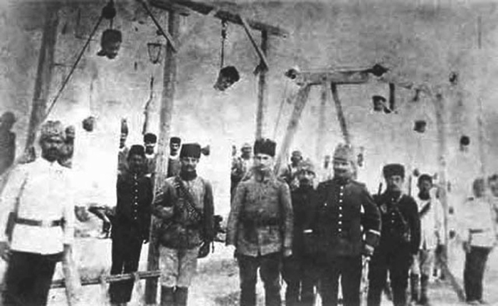 File:May 6, 1916 Public executions of Syrian nationalists in Marjeh Square.jpg