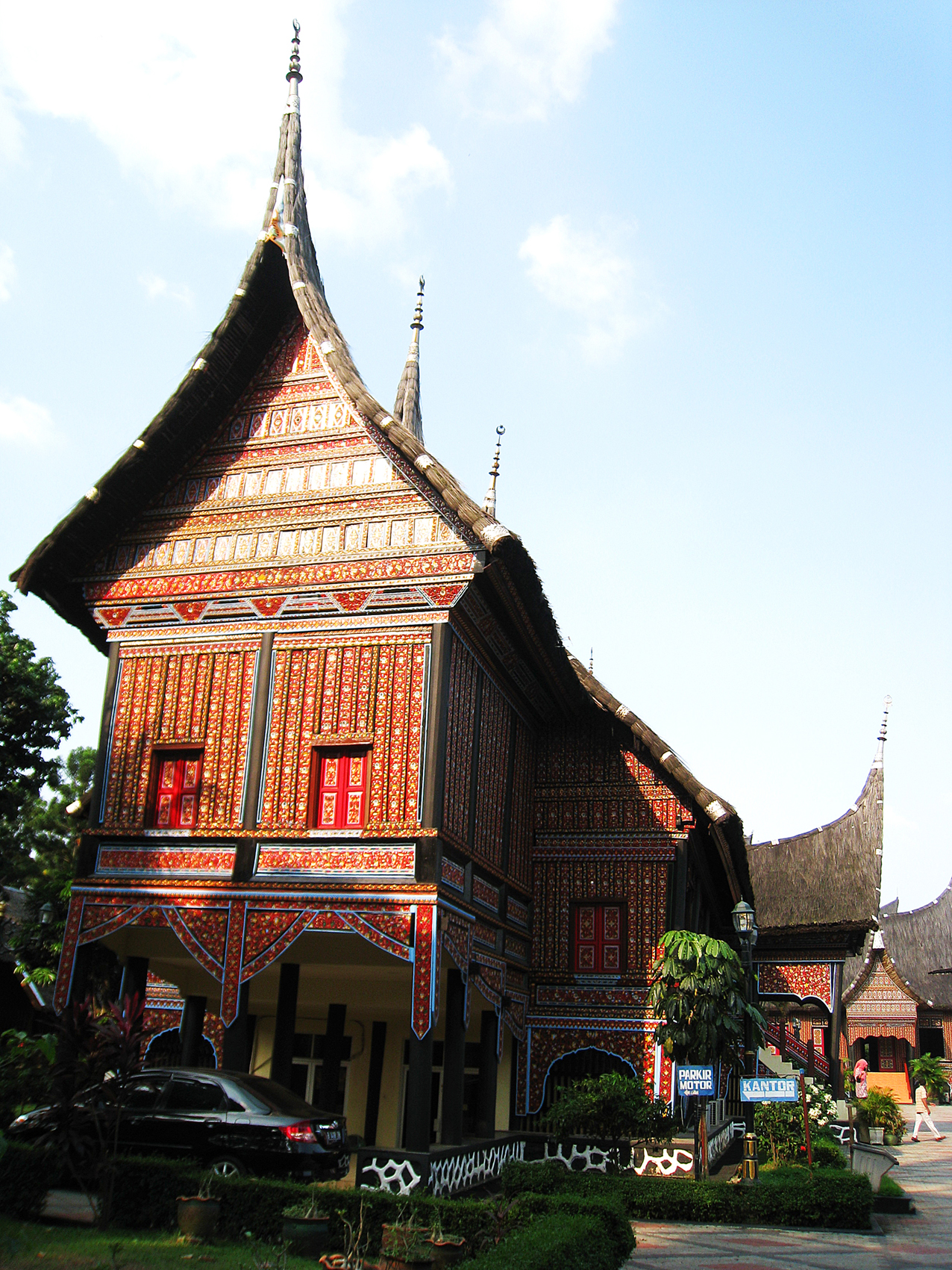 Berkas TMII Rumah  Gadang  West Sumatra JPG Wikipedia 