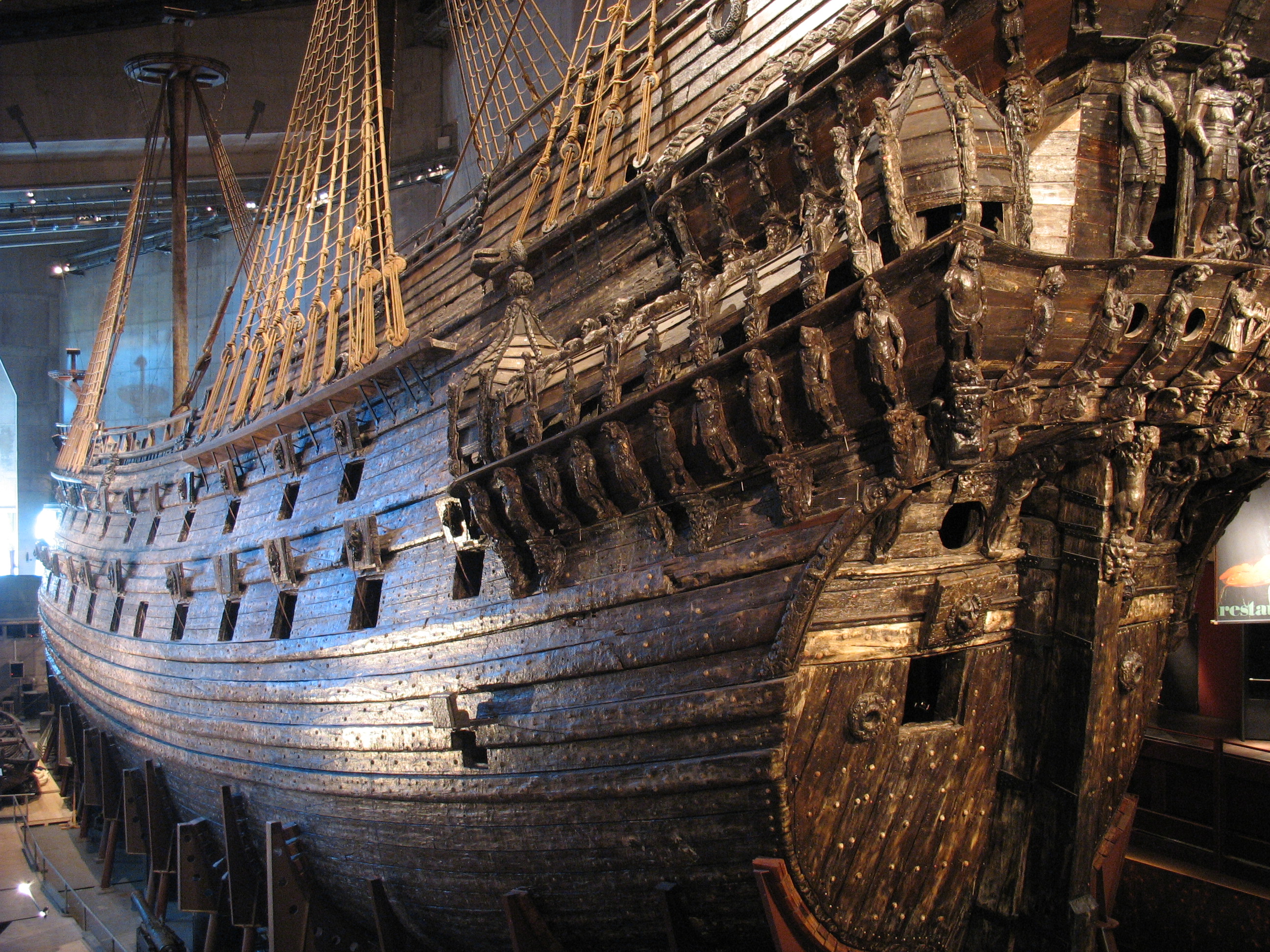 File:Vasa from port2.jpg - Wikimedia Commons