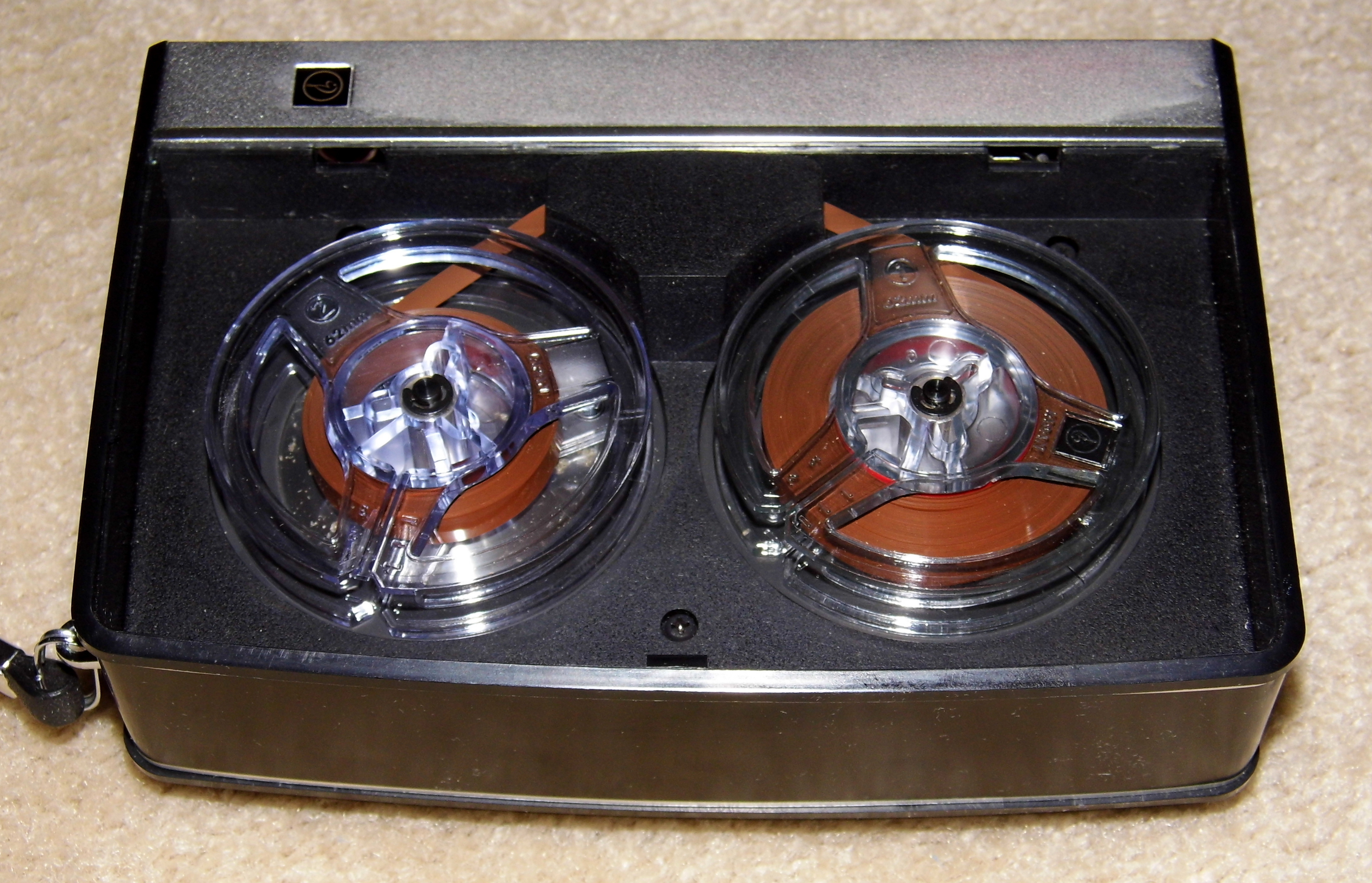 File:Vintage Concord Sound Camera Reel-To-Reel Tape Recorder, Model F-20,  Made In Japan (14185093485).jpg - Wikimedia Commons
