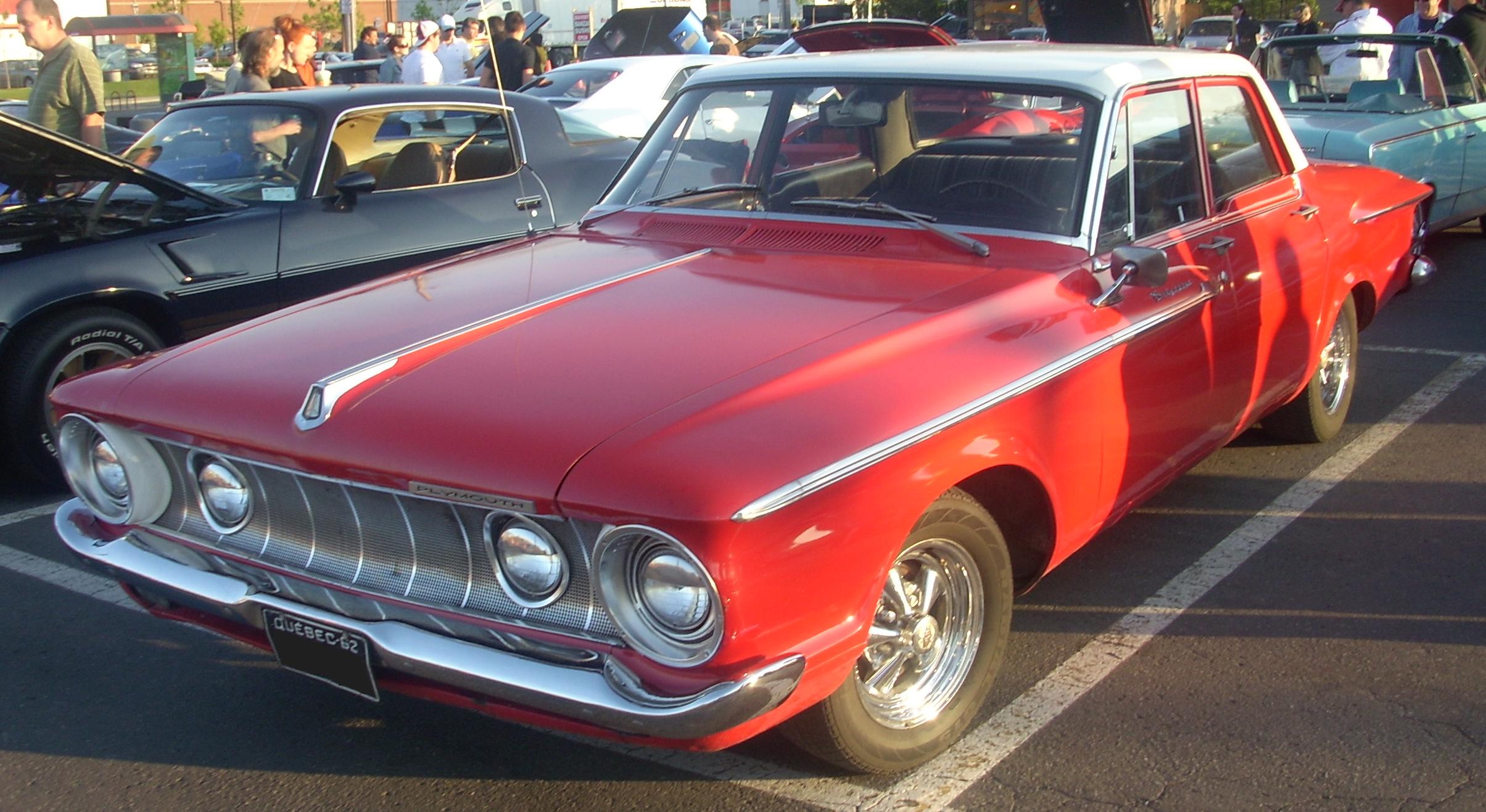 Plymouth Belvedere - Wikipedia