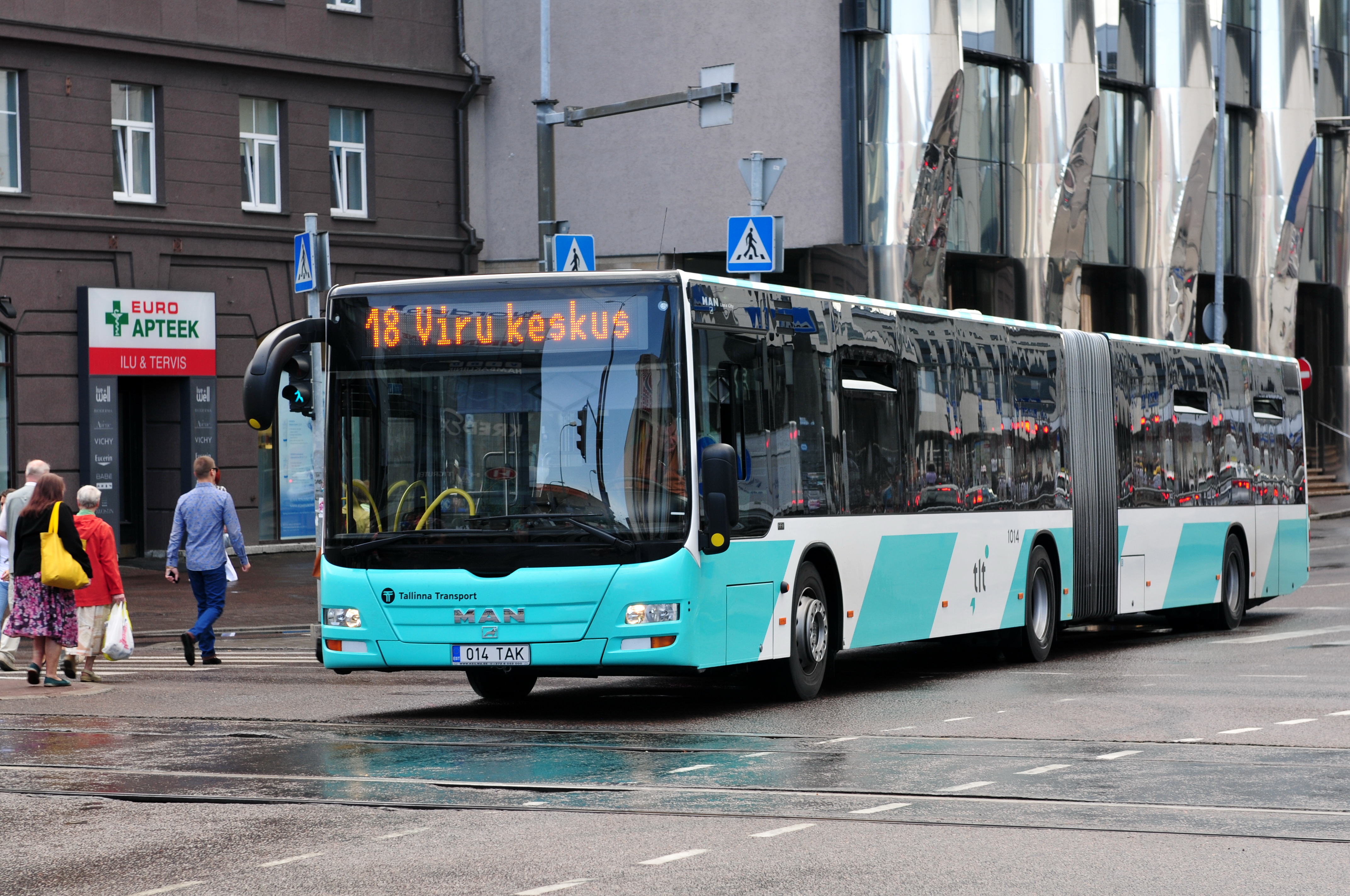 Большой 56 автобус. Таллин автобус. TLT Tallinn. Tallinn Bus Volvo. Articulated Bus 1990.