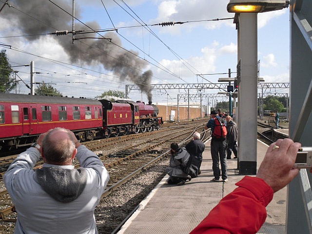 File:Admirers of steam - geograph.org.uk - 1490937.jpg