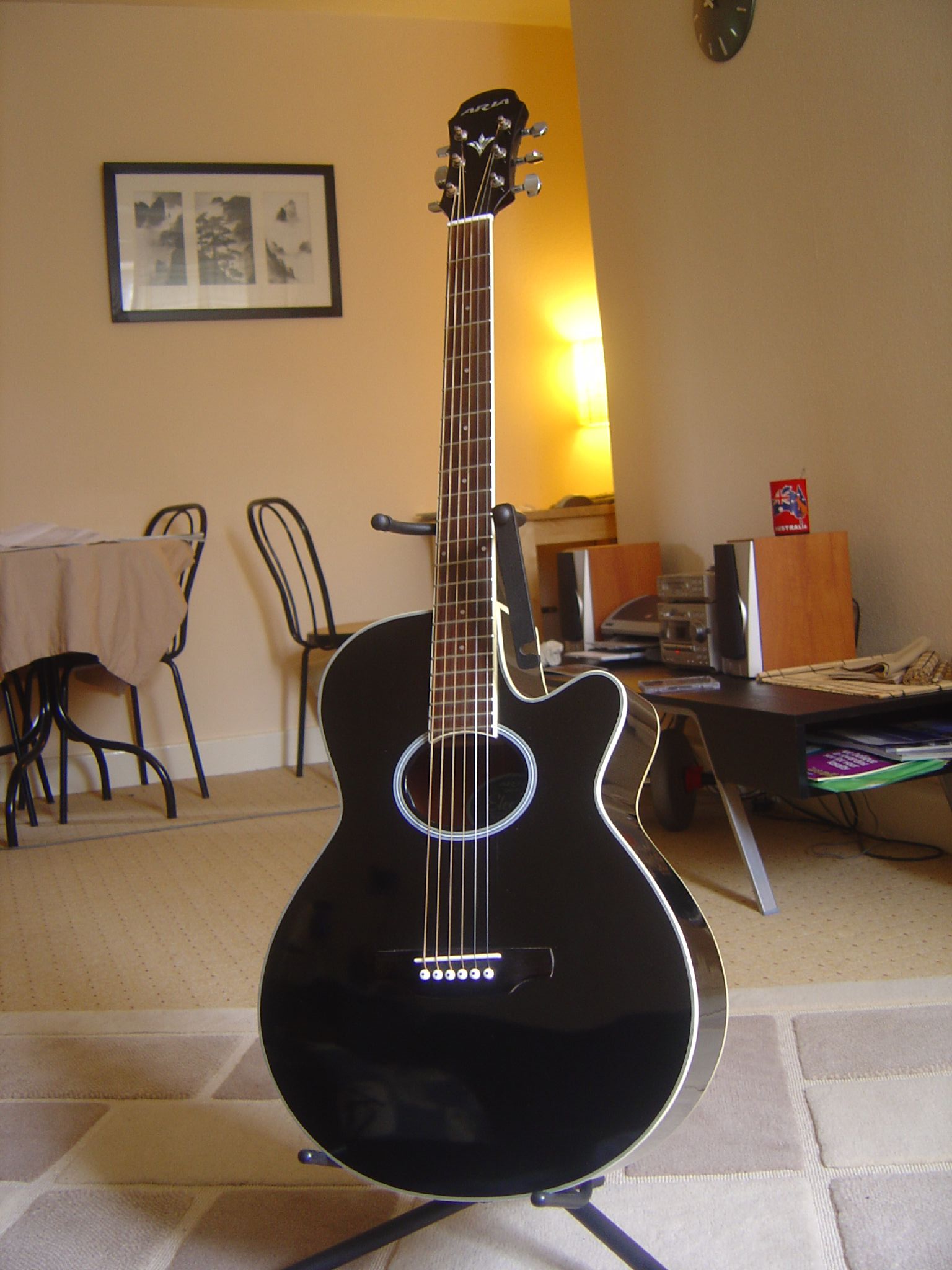 File:Aria Elecord electric acoustic guitar (2006-06-24 13.54.32 by 