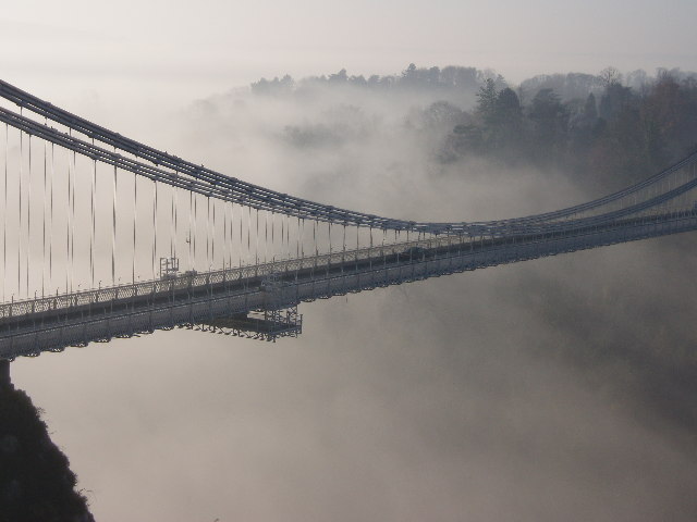 File:Clifton Suspension Bridge in winter mist - geograph.org.uk - 89728.jpg