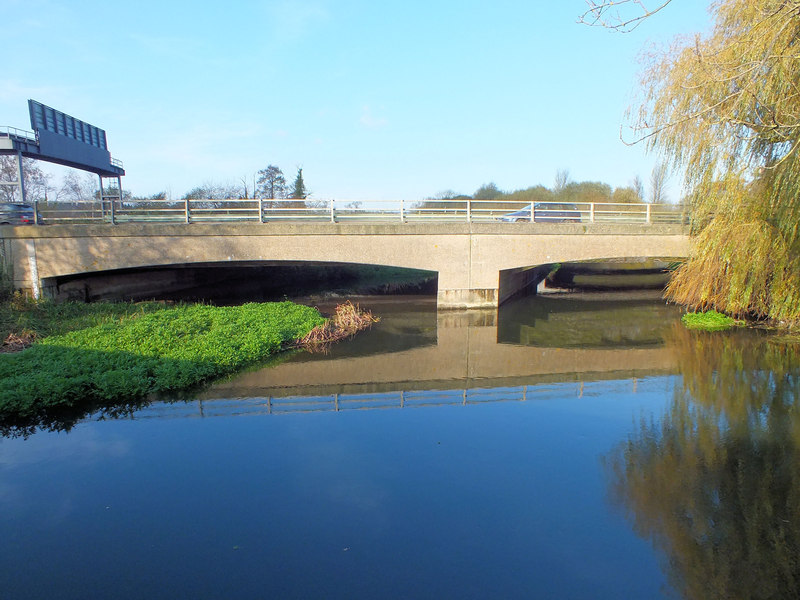 File:Crossing the Avon - geograph.org.uk - 2703128.jpg