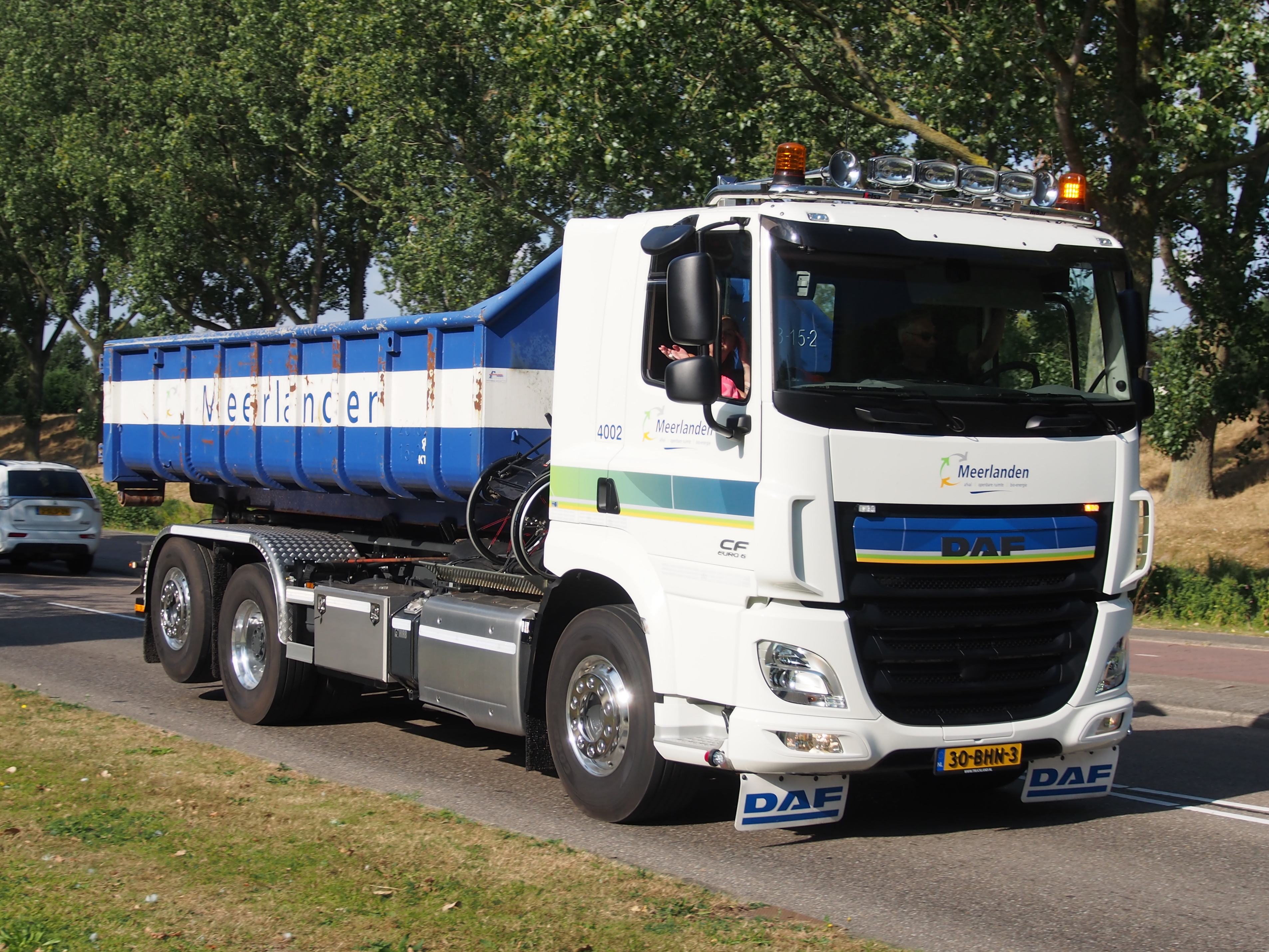 motrici trattori daf DAF_CF_tipper_truck%2C_Meerlanden%2C_Truckrun_2016_pic1