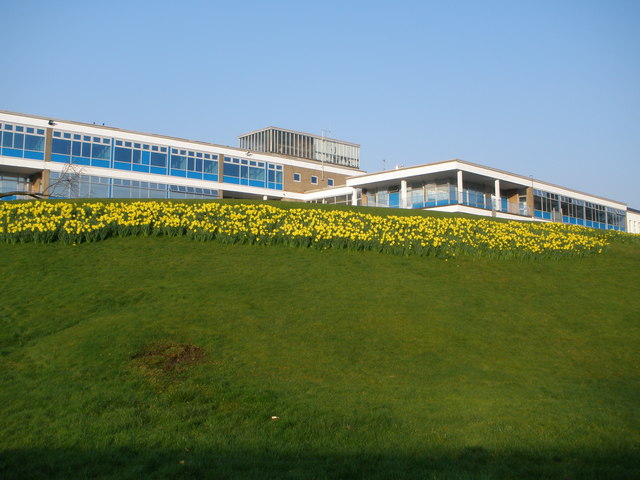 File:Dunoon Community Hospital - geograph.org.uk - 1209578.jpg