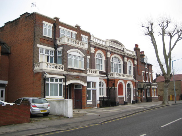 File:Feltham Magistrates' Court - geograph.org.uk - 1161244.jpg