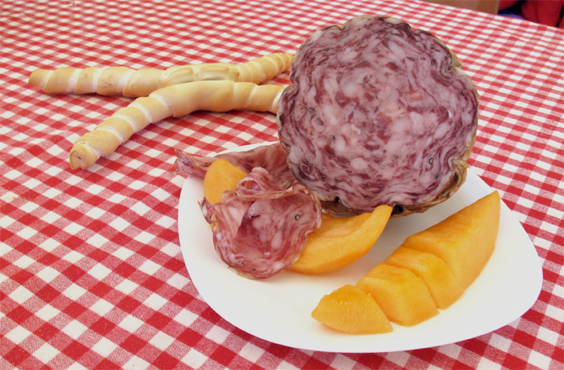 File:Ferrarese snack.jpg