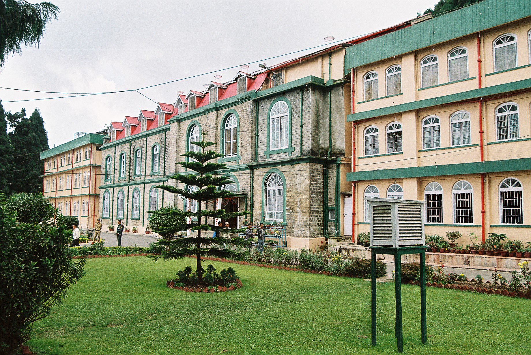 Сан городок. Курсеонг. Goethals Memorial School. Goethals Memorial School Kursiong. Курсеонг вид.