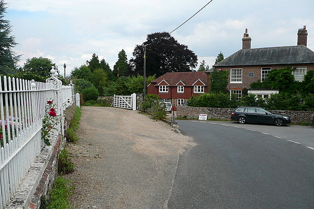 Houses in Lodsworth - geograph.org.uk - 2001794