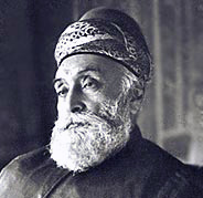 Jamsetji Tata, an alumnus of Elphinstone College JNTata.jpg