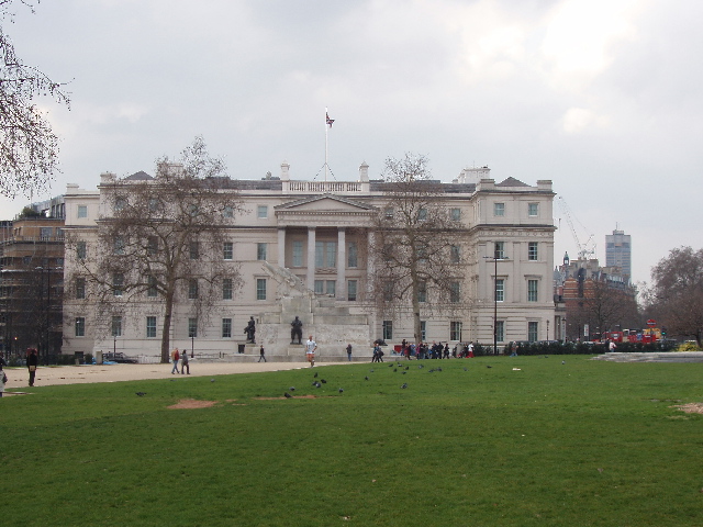 File:Lanesborough Hotel.jpg