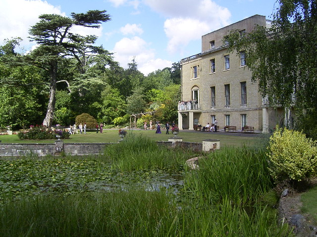 File:Nutwell Court - geograph.org.uk - 122942.jpg