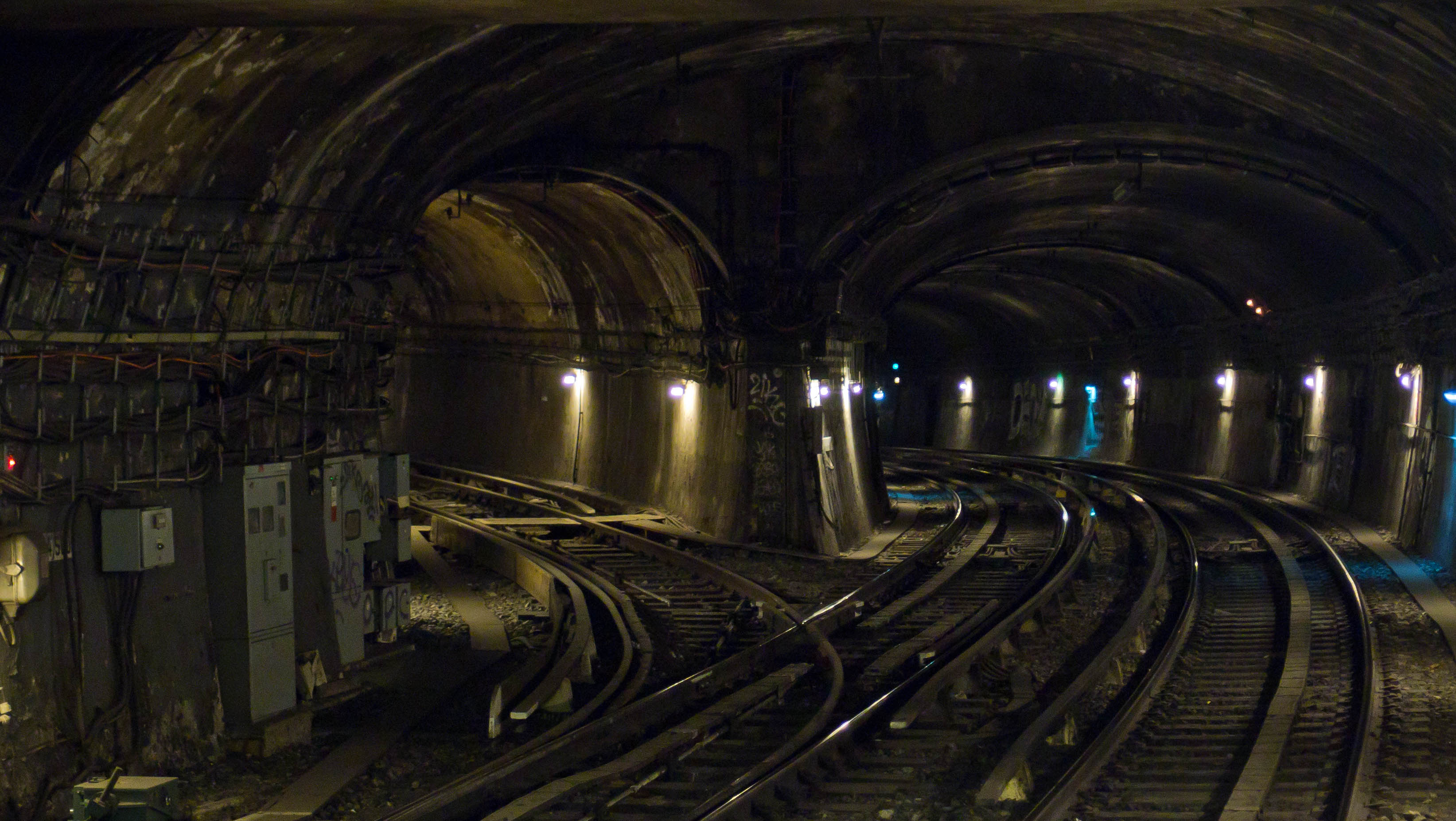 Станцию номер 2. Трокадеро (станция метро). Метро Трокадеро. Парижский метрополитен. Metro Paris boa001.