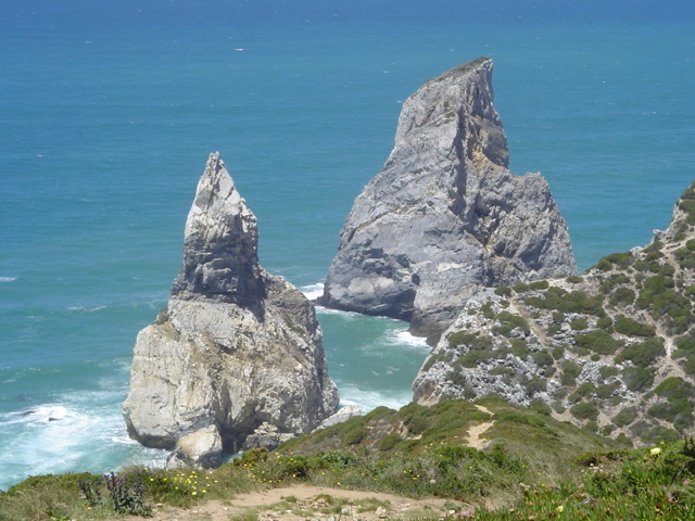 File:Praia da Ursa, Sintra.JPG