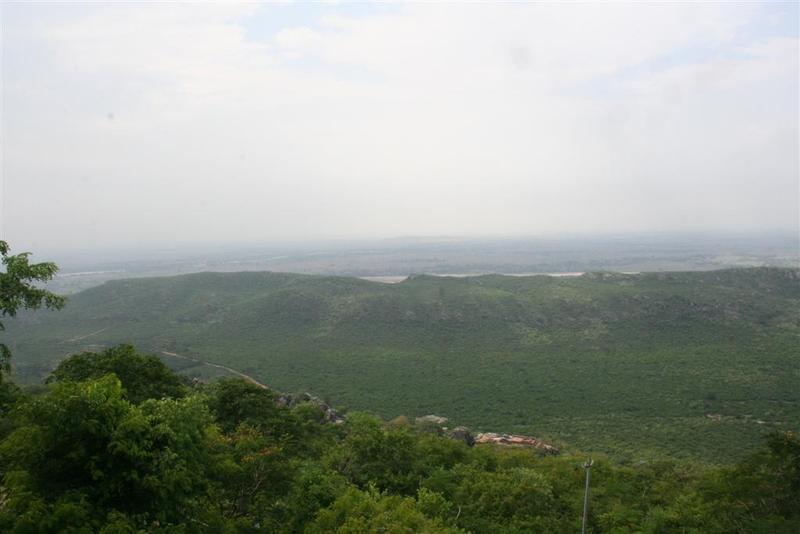 File:Rajgir Valley (821999789).jpg