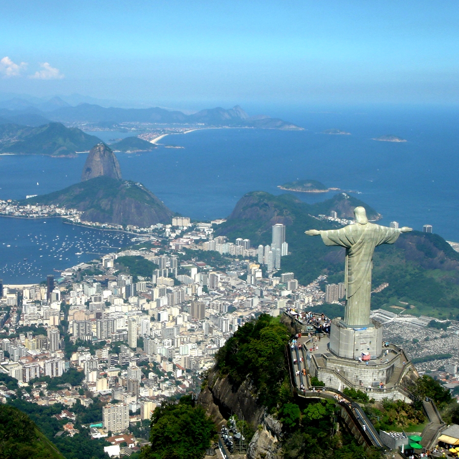 リオデジャネイロ 山と海との間のカリオカの景観群 Wikipedia