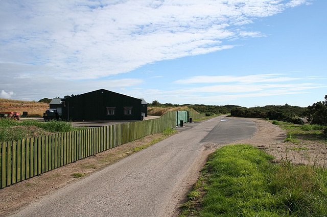 File:Storehouse west of Meikle Ferry. - geograph.org.uk - 226412.jpg