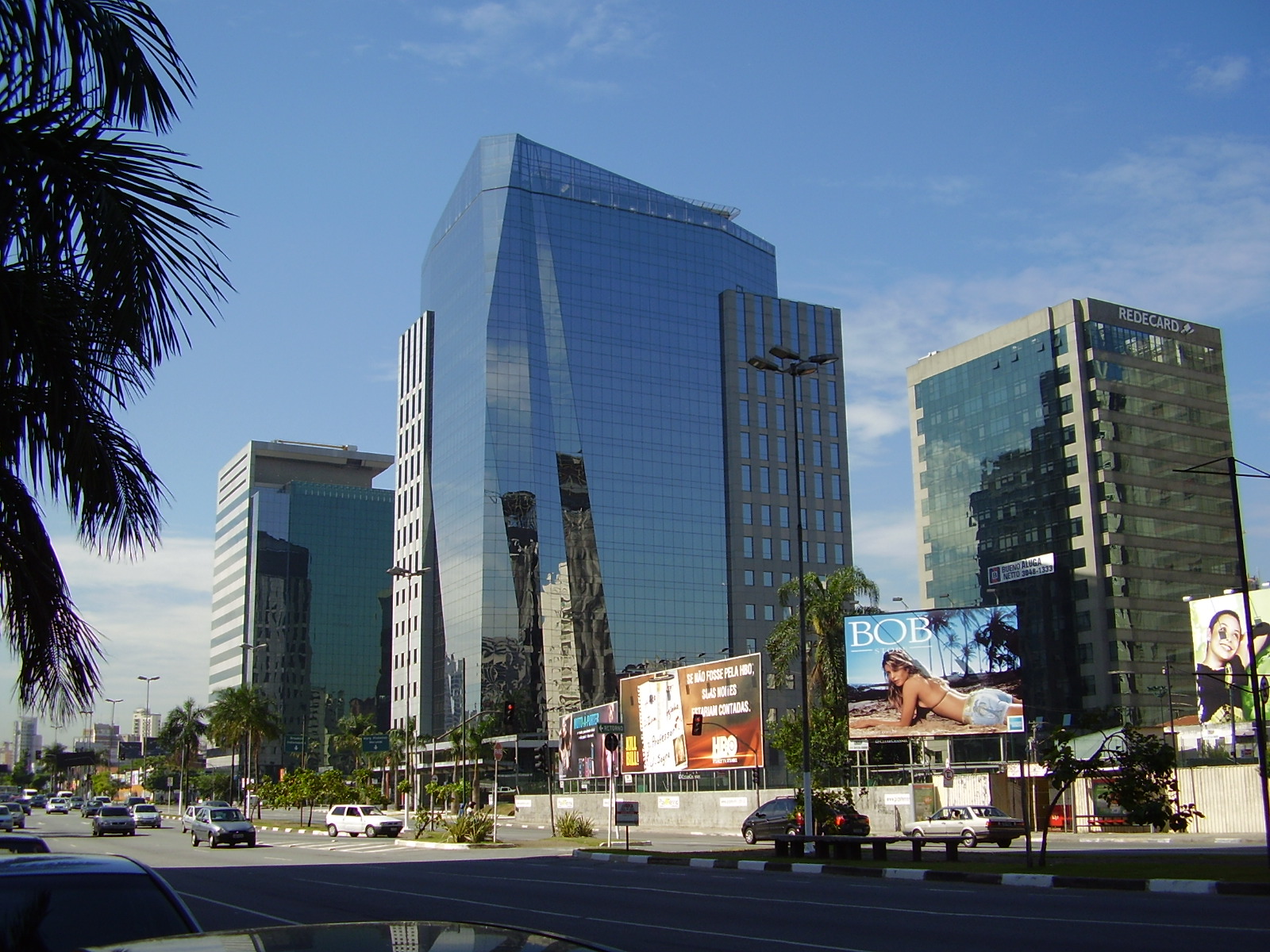 File:Vila Olimpia Train Staion, Sao Paulo 2.jpg - Wikipedia