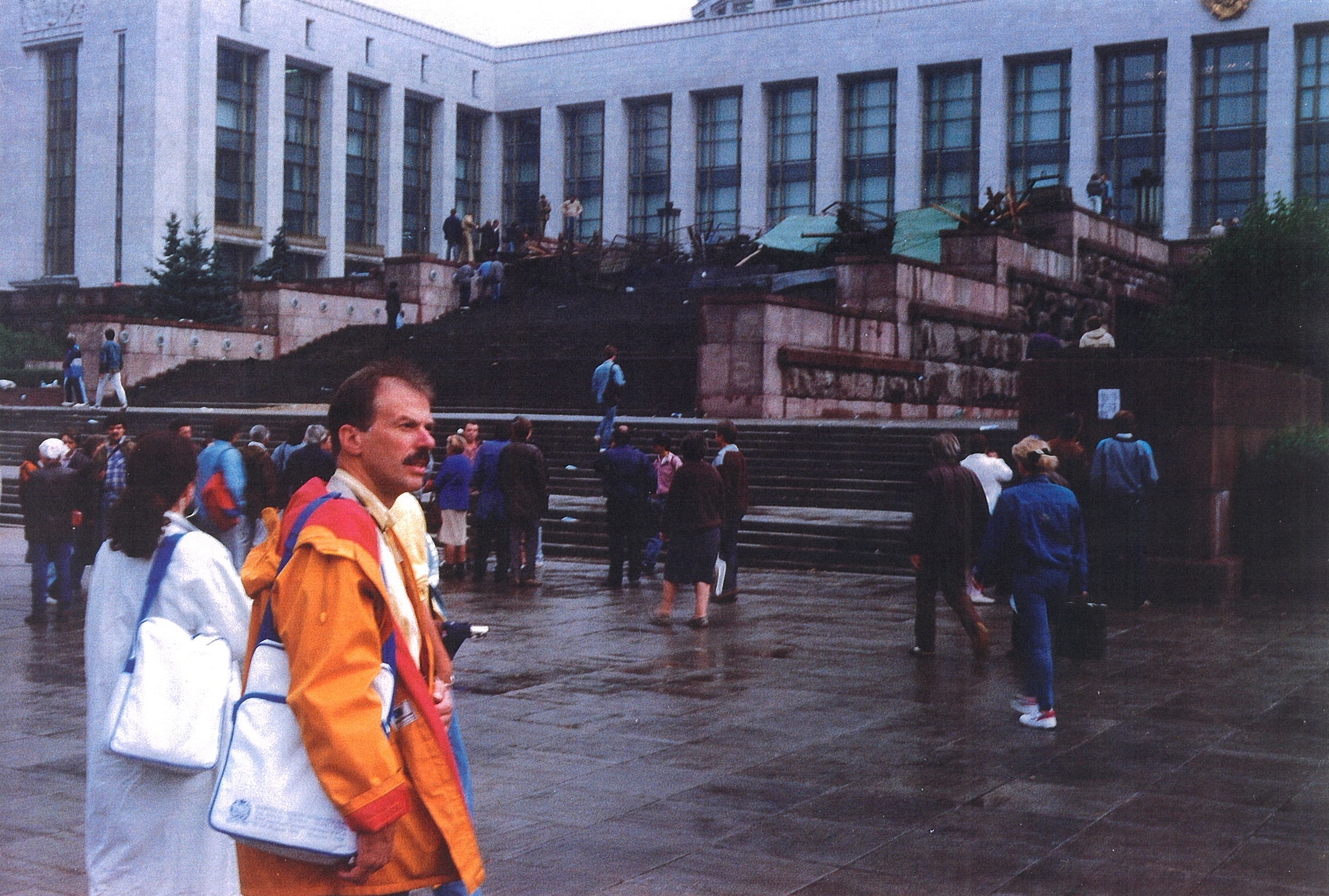 1991 год ссср. Белый дом в Москве 1991. Путч 1991 Ельцин. Москва путч 1990. Августовский путч белый дом 1993.