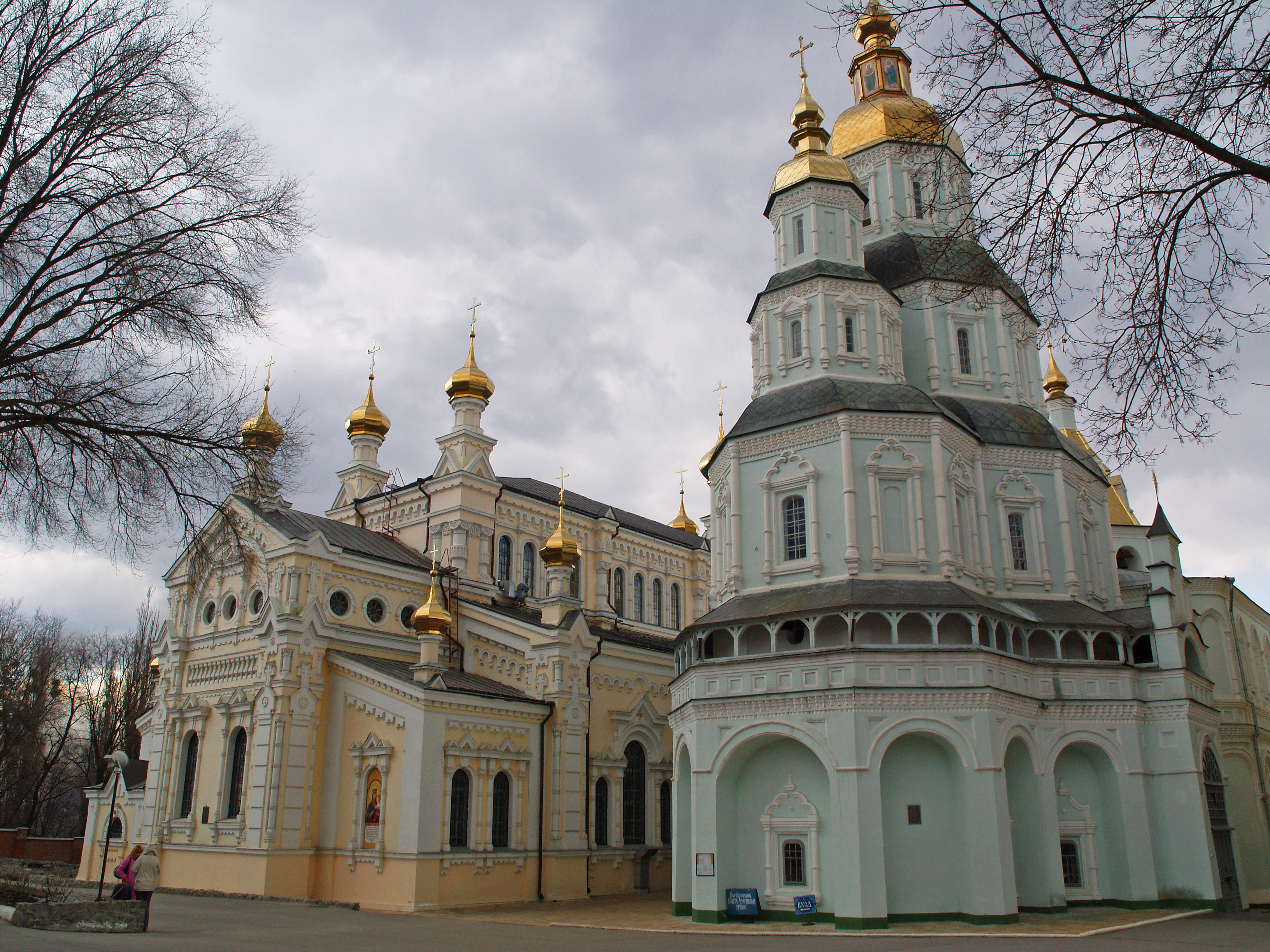 все храмы в харькове