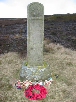 File:1st World War Memorial on Gisborough Moor - geograph.org.uk - 165966.jpg