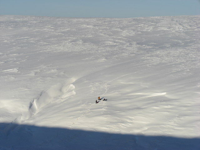 File:Bealach between A'Chailleach and Carn Sgulain - geograph.org.uk - 1457976.jpg